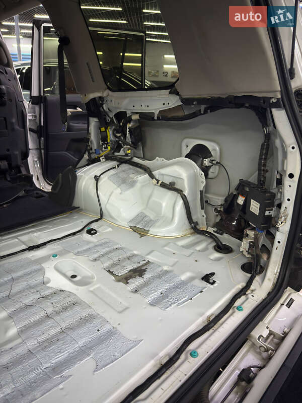 Позашляховик / Кросовер Lexus LX 2015 в Одесі