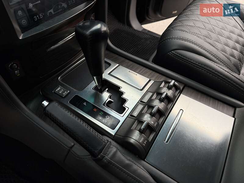 Внедорожник / Кроссовер Lexus LX 2008 в Днепре