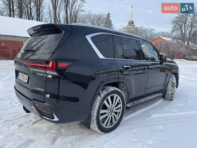 Внедорожник / Кроссовер Lexus LX 2023 в Киеве