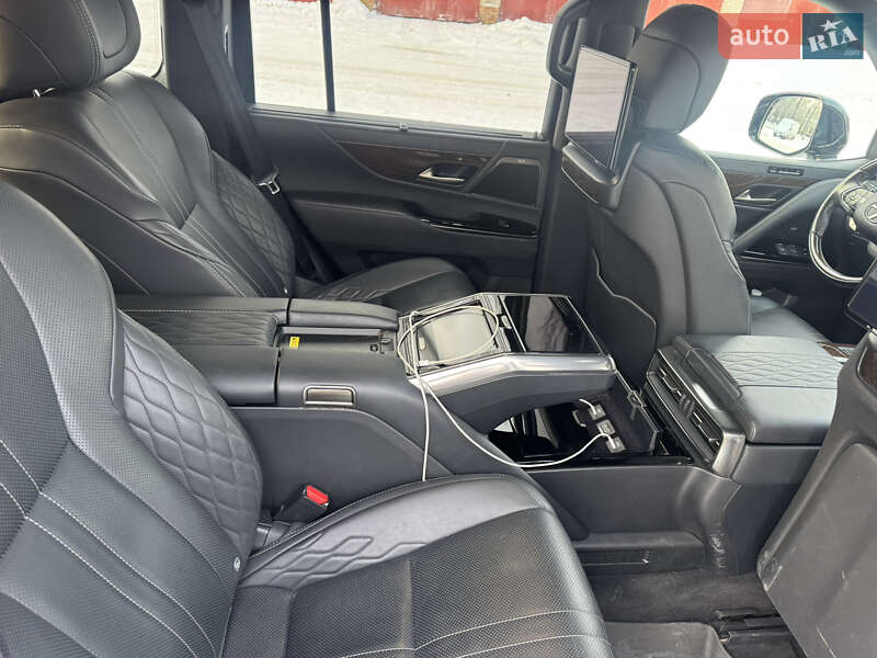 Внедорожник / Кроссовер Lexus LX 2023 в Киеве