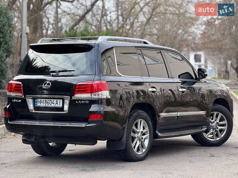 Внедорожник / Кроссовер Lexus LX 2013 в Одессе