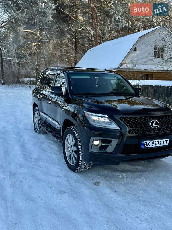 Внедорожник / Кроссовер Lexus LX 2010 в Рокитном