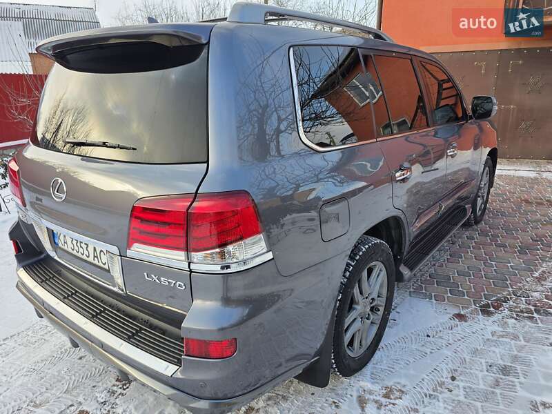 Внедорожник / Кроссовер Lexus LX 2014 в Пирятине