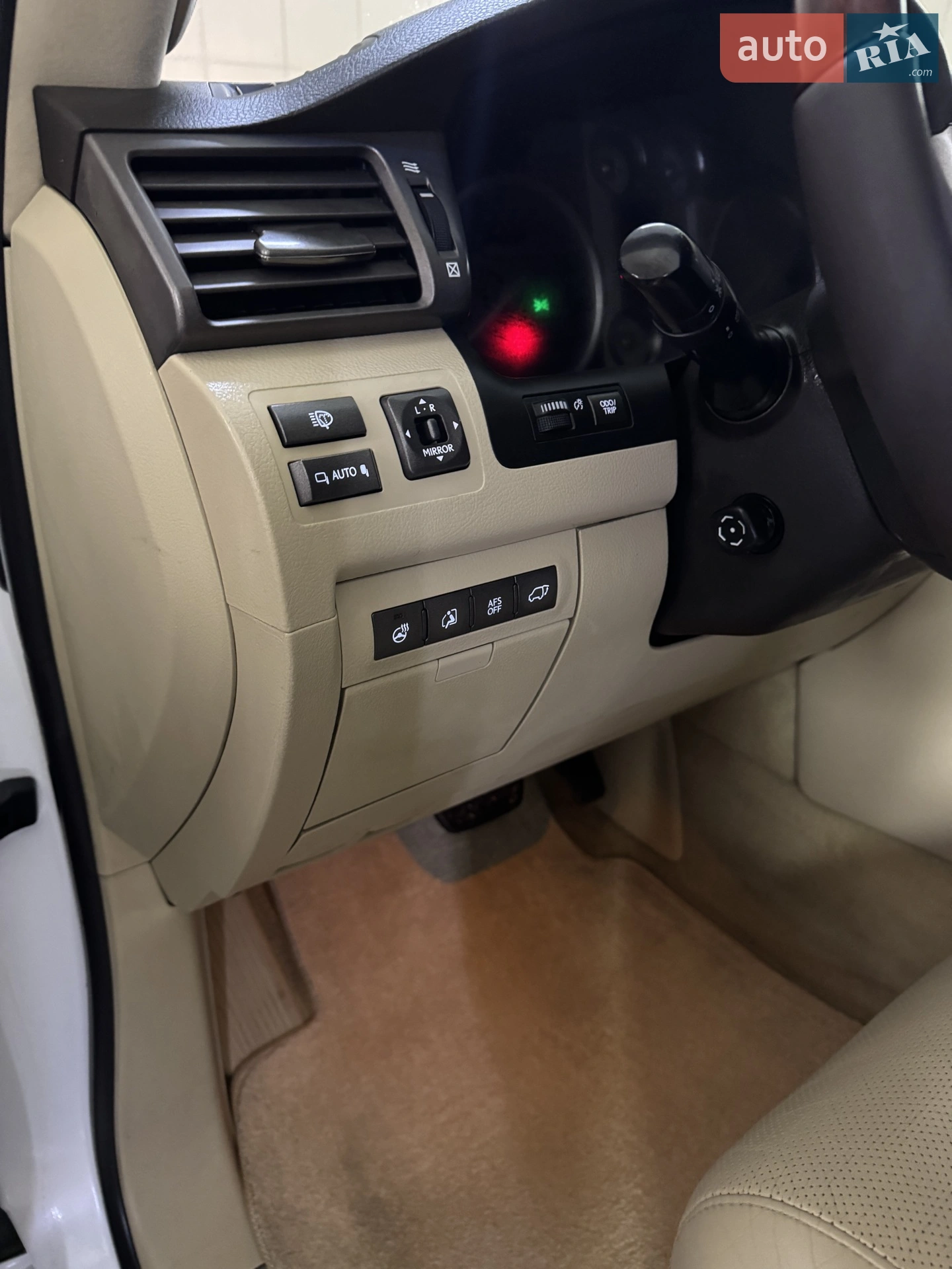 2011 Lexus LX - мініатюра 37