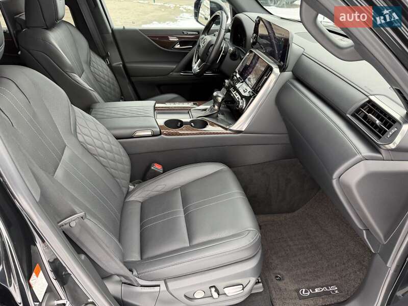 Внедорожник / Кроссовер Lexus LX 2022 в Киеве