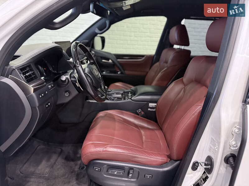 Внедорожник / Кроссовер Lexus LX 2020 в Одессе