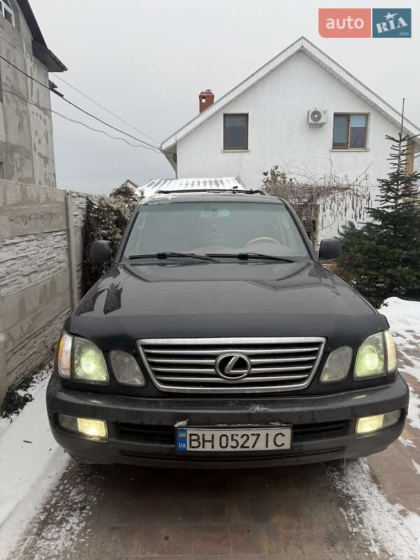 Внедорожник / Кроссовер Lexus LX 2005 в Одессе