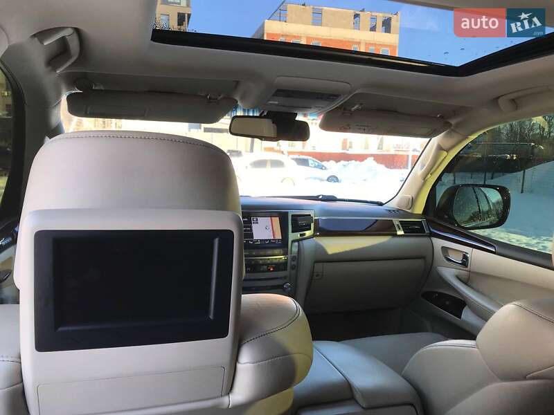 Внедорожник / Кроссовер Lexus LX 2013 в Львове