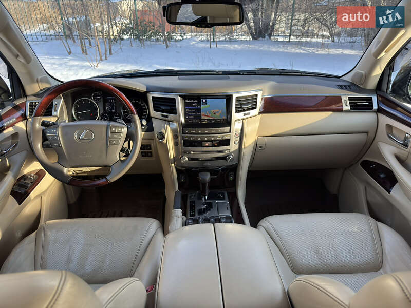 Внедорожник / Кроссовер Lexus LX 2012 в Днепре