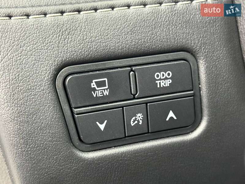 Позашляховик / Кросовер Lexus LX 2023 в Києві