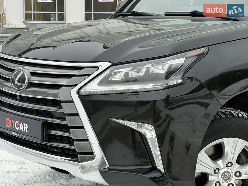 Внедорожник / Кроссовер Lexus LX 2016 в Одессе