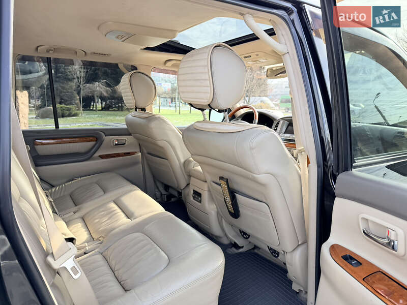 Позашляховик / Кросовер Lexus LX 2006 в Дніпрі