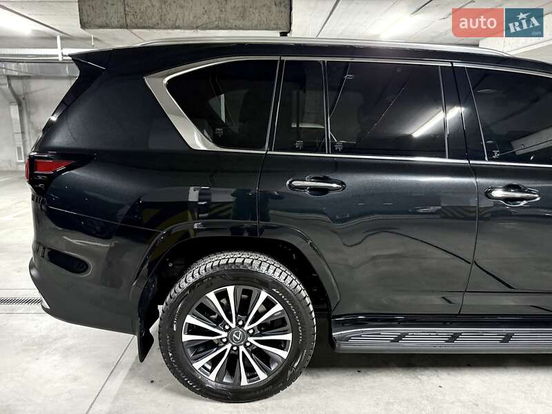 Позашляховик / Кросовер Lexus LX 2025 в Дніпрі