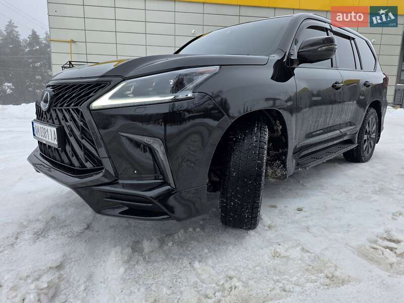 Внедорожник / Кроссовер Lexus LX 2015 в Коростышеве