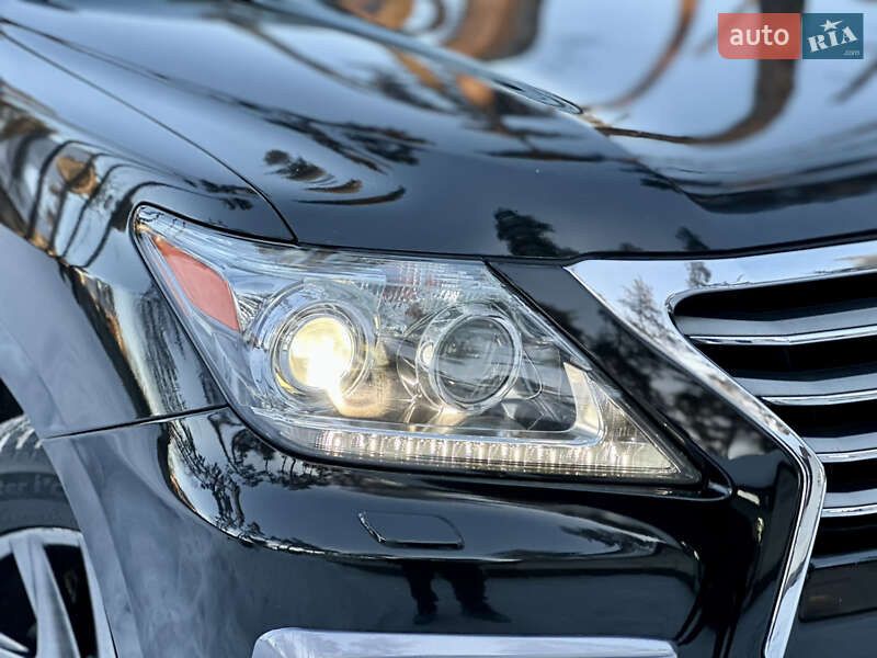 Внедорожник / Кроссовер Lexus LX 2013 в Киеве