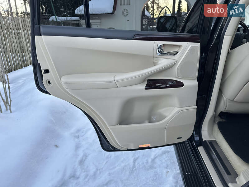 Внедорожник / Кроссовер Lexus LX 2013 в Киеве