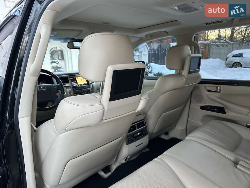 Внедорожник / Кроссовер Lexus LX 2013 в Киеве