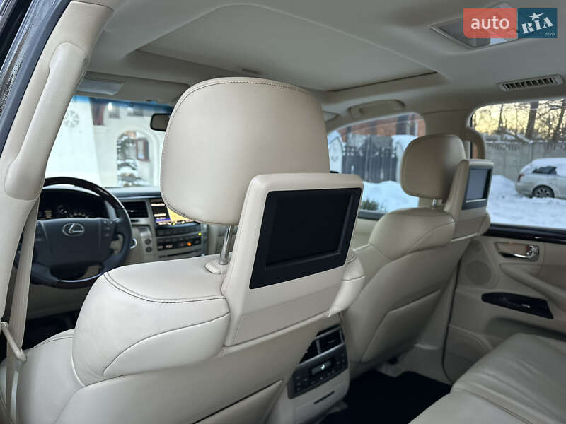 Внедорожник / Кроссовер Lexus LX 2013 в Киеве