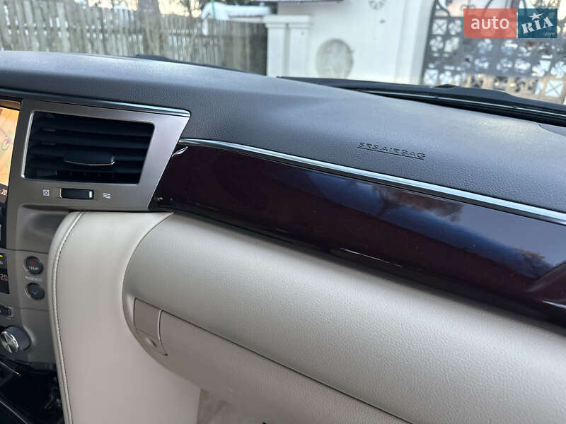 Внедорожник / Кроссовер Lexus LX 2013 в Киеве