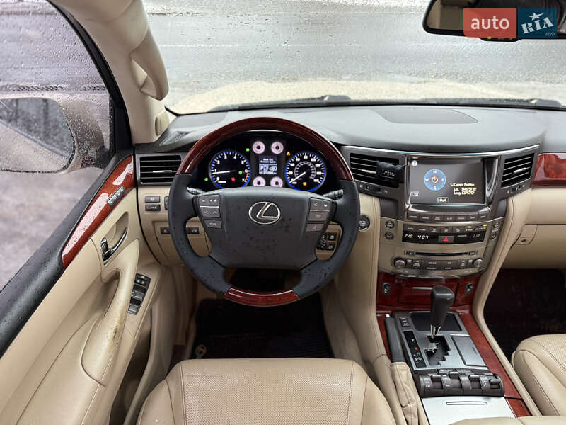 Внедорожник / Кроссовер Lexus LX 2008 в Николаеве