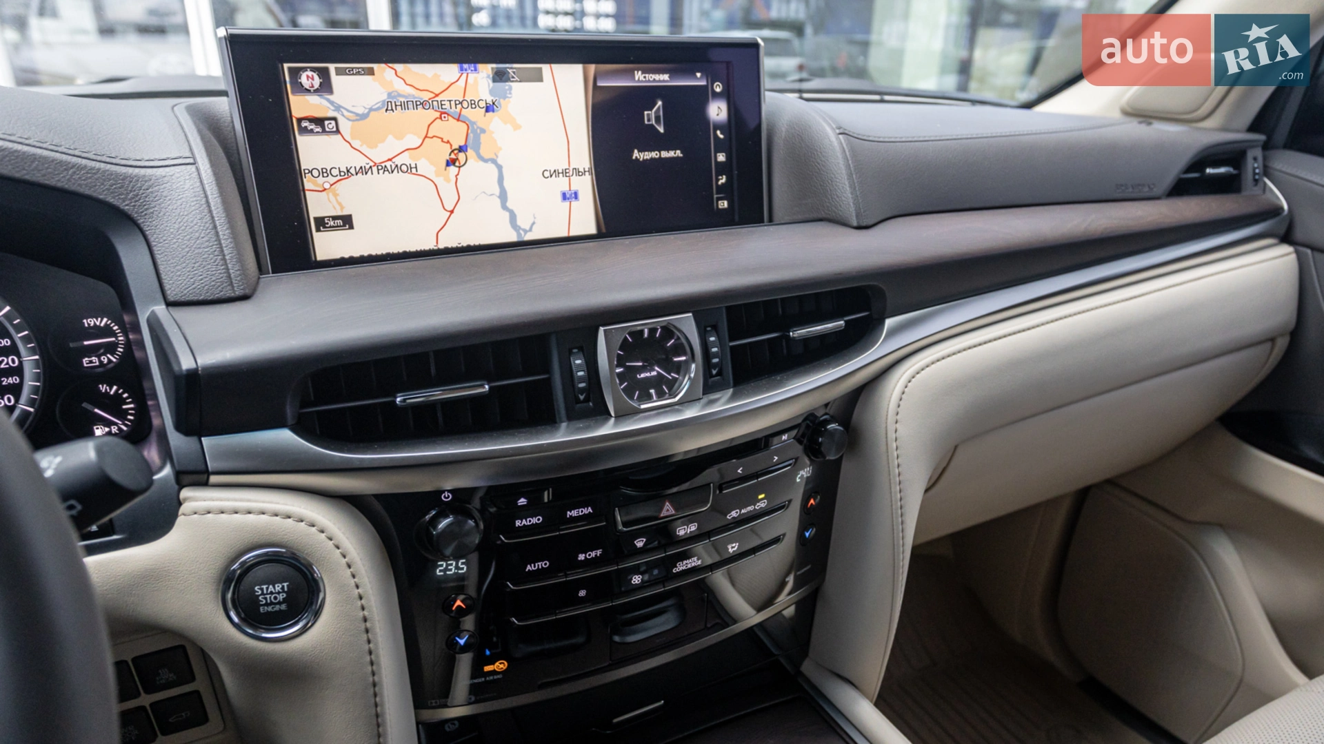 2016 Lexus LX - мініатюра 17