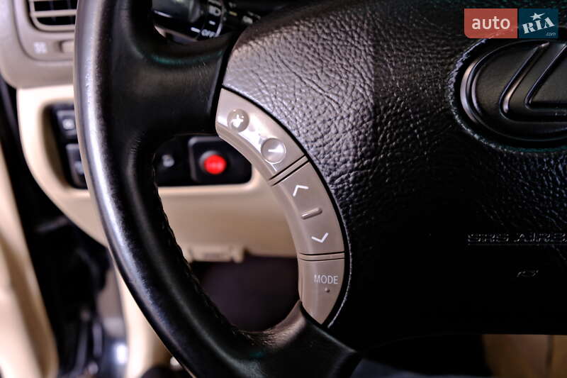 Позашляховик / Кросовер Lexus LX 2003 в Одесі