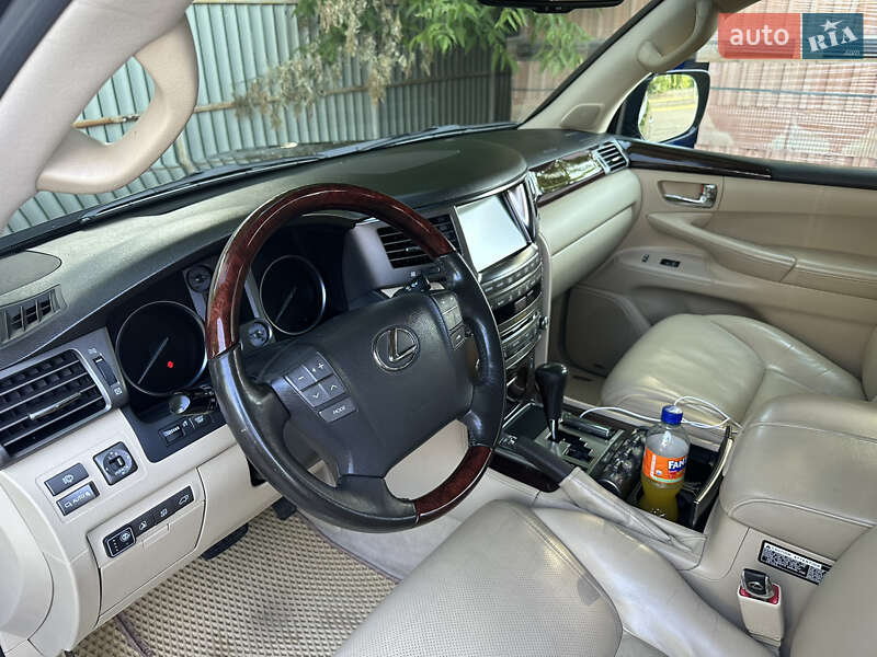 Позашляховик / Кросовер Lexus LX 2010 в Одесі фото 11 Позашляховик / Кросовер Lexus LX 2010 в Одесі