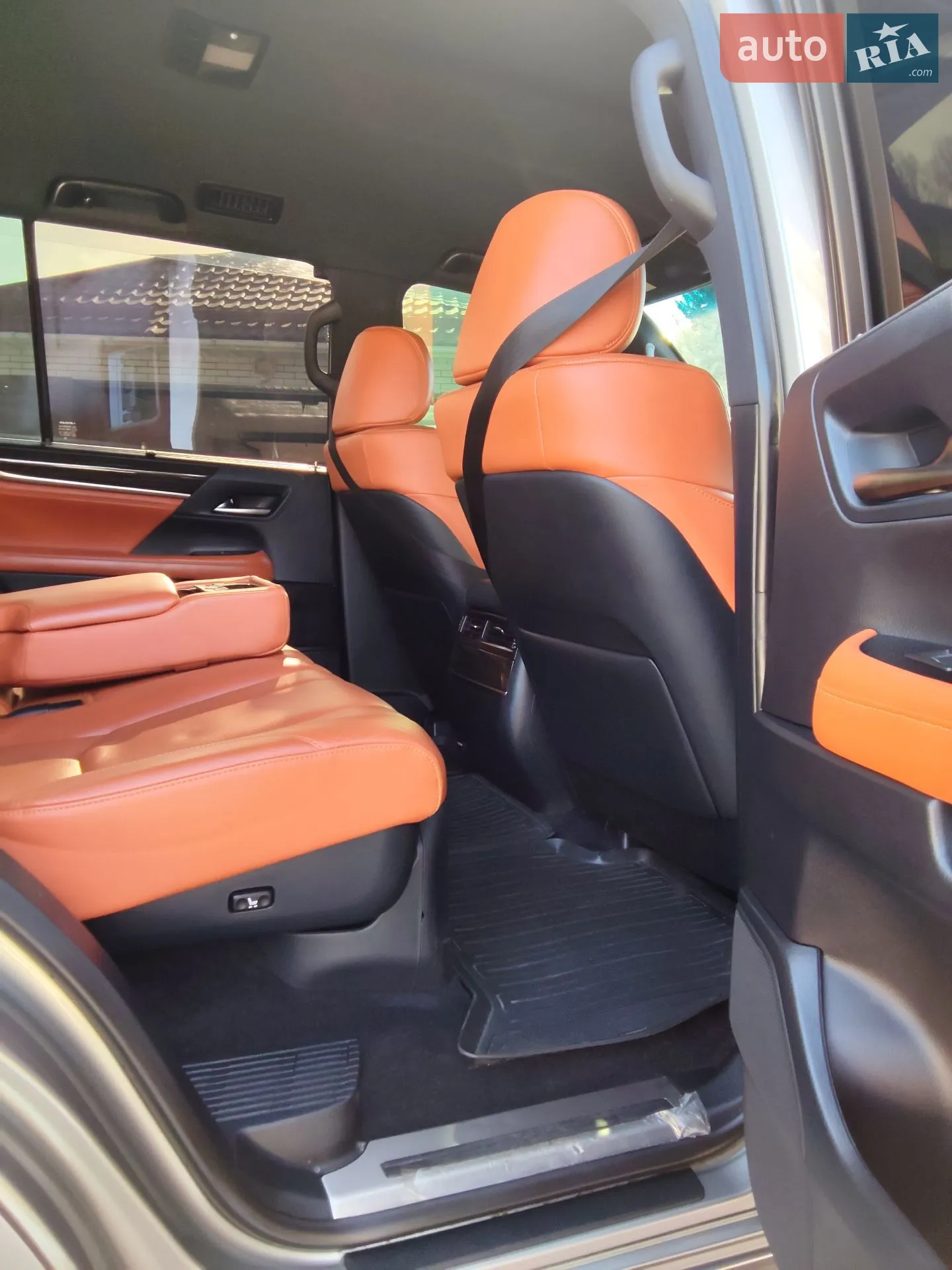 2017 Lexus LX - мініатюра 14