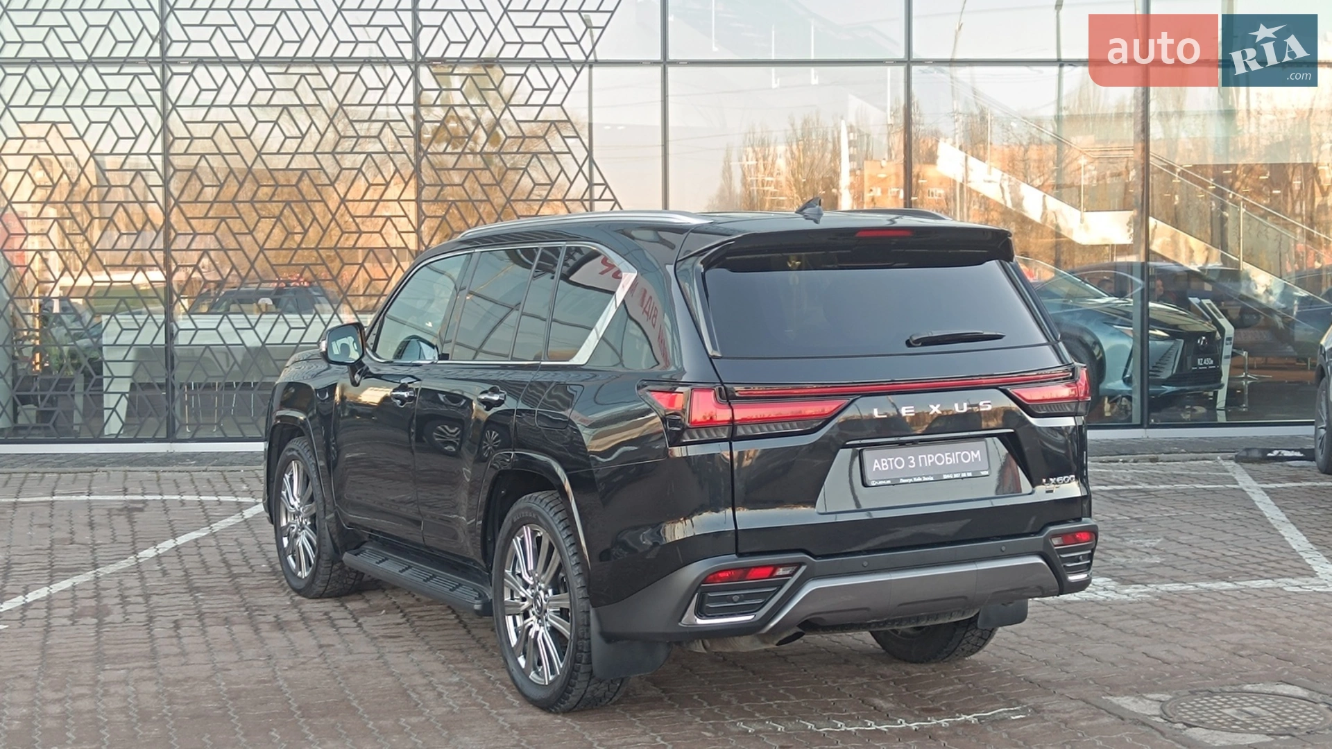 2023 Lexus LX - мініатюра 2
