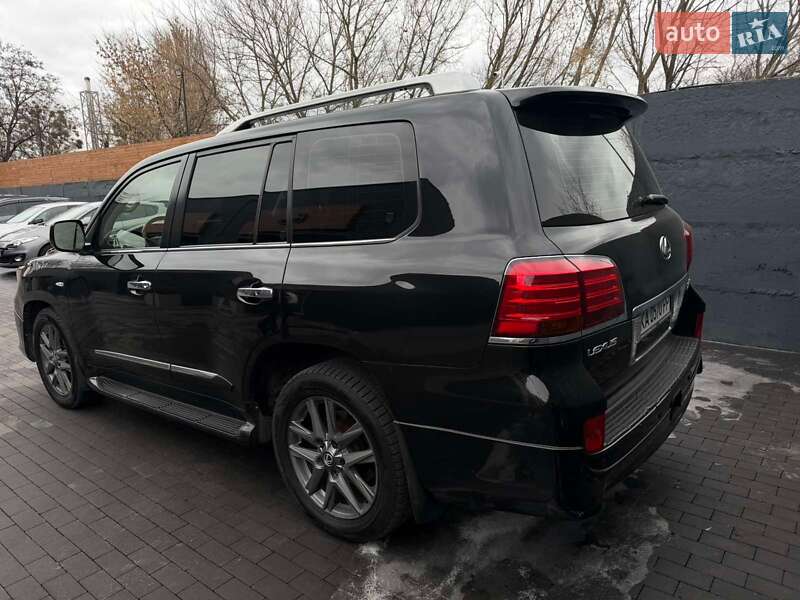 Внедорожник / Кроссовер Lexus LX 2011 в Киеве