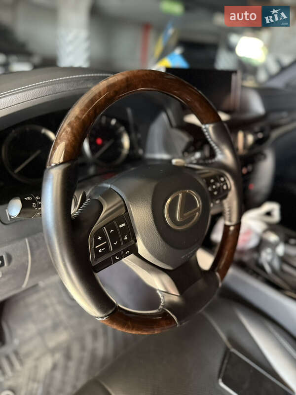 Внедорожник / Кроссовер Lexus LX 2016 в Киеве