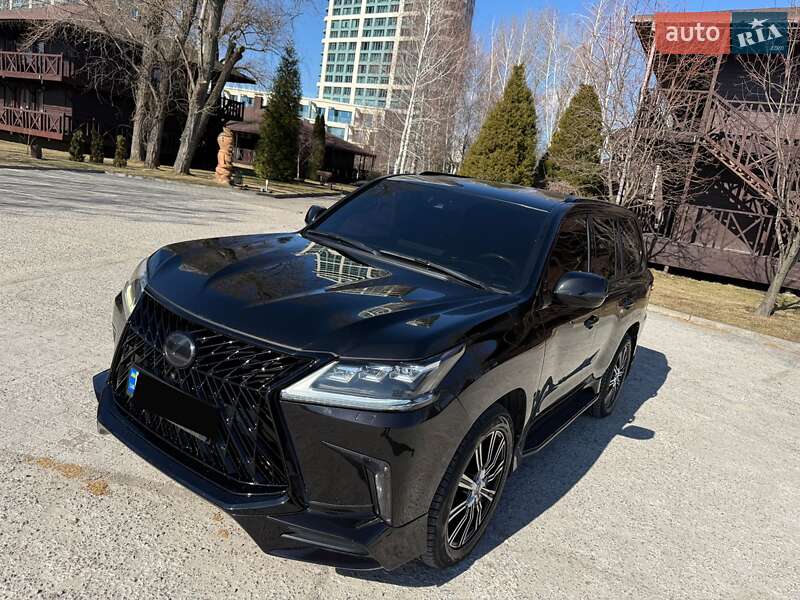Внедорожник / Кроссовер Lexus LX 2016 в Днепре