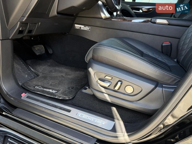 Внедорожник / Кроссовер Lexus LX 2023 в Киеве