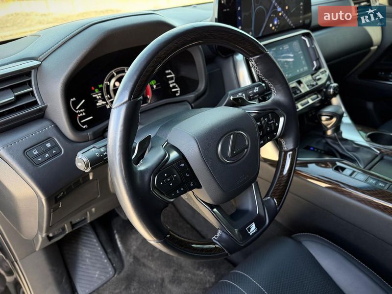 Внедорожник / Кроссовер Lexus LX 2023 в Киеве