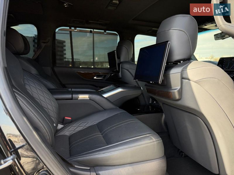 Внедорожник / Кроссовер Lexus LX 2023 в Киеве