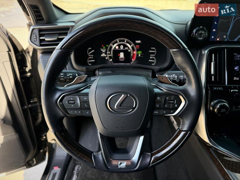 Внедорожник / Кроссовер Lexus LX 2023 в Киеве