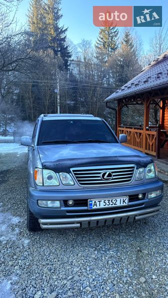 Lexus LX 2003