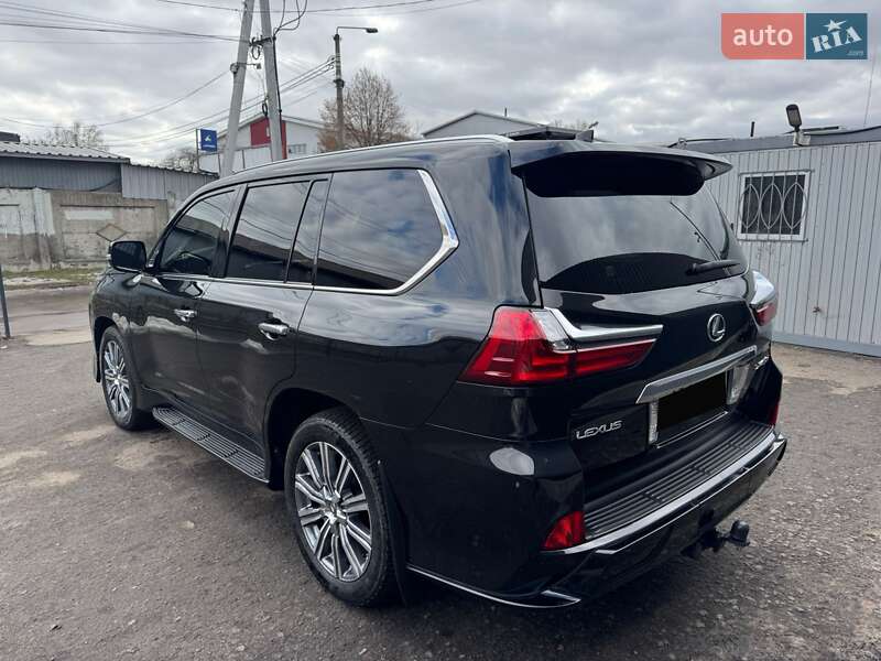 Внедорожник / Кроссовер Lexus LX 2016 в Киеве