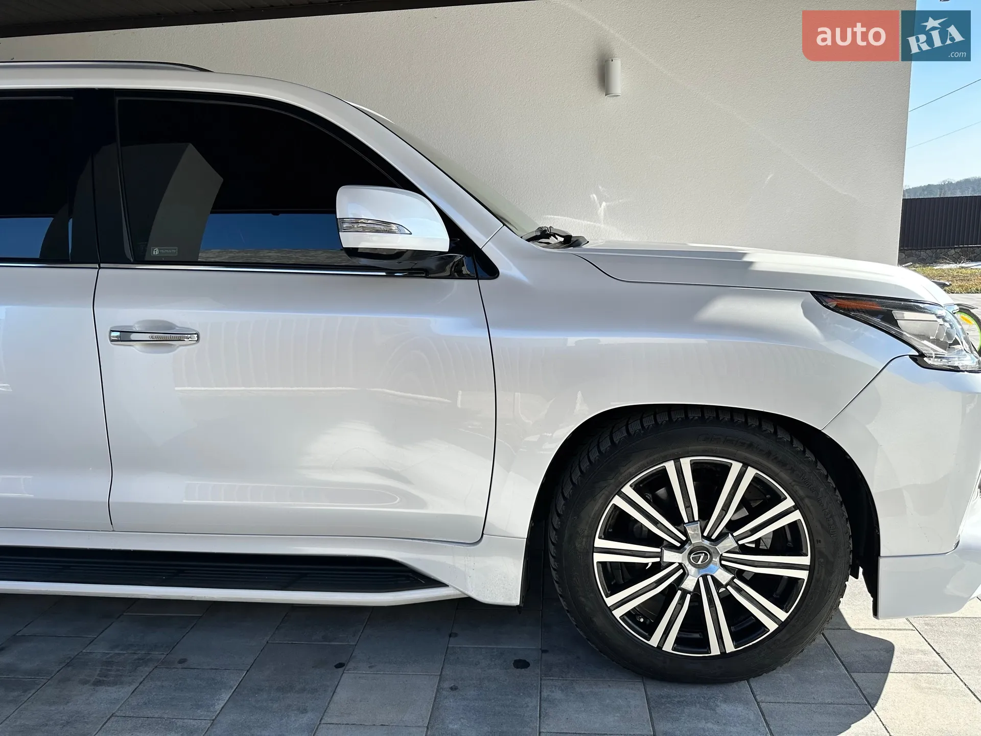 2019 Lexus LX - мініатюра 9