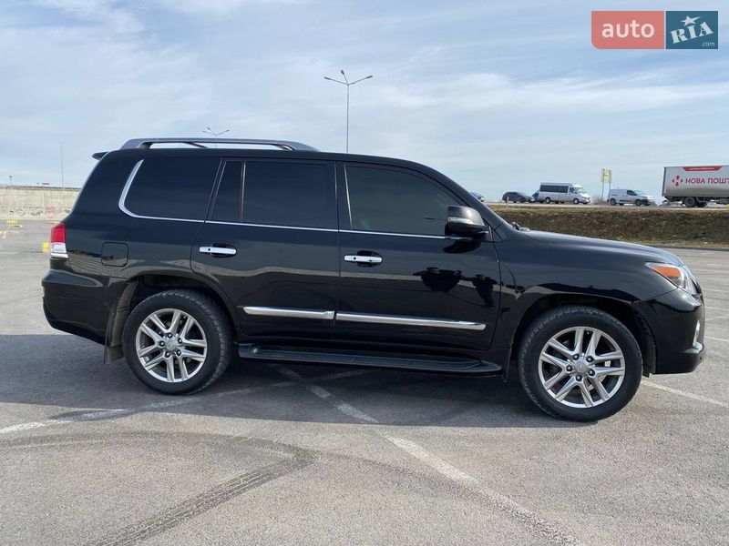 Внедорожник / Кроссовер Lexus LX 2013 в Львове