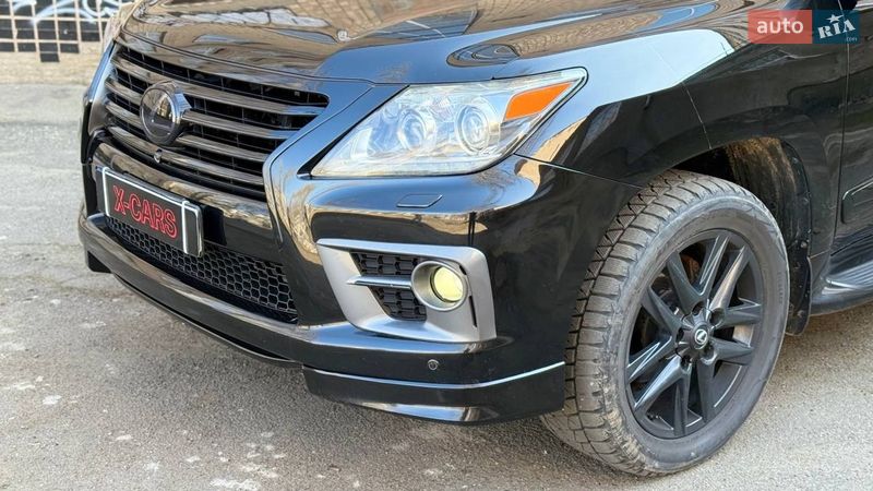 Внедорожник / Кроссовер Lexus LX 2013 в Одессе