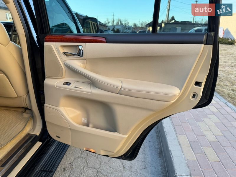 Внедорожник / Кроссовер Lexus LX 2008 в Днепре