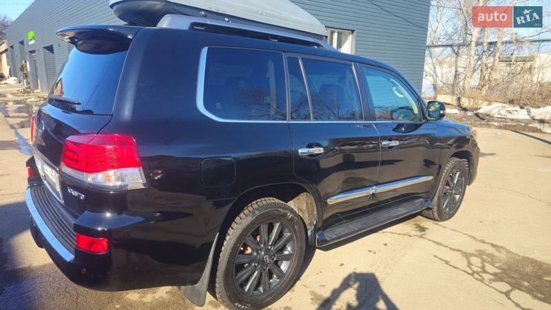 Внедорожник / Кроссовер Lexus LX 2014 в Чернигове