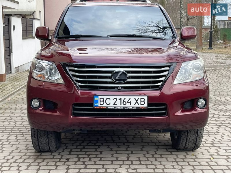 Внедорожник / Кроссовер Lexus LX 2011 в Львове