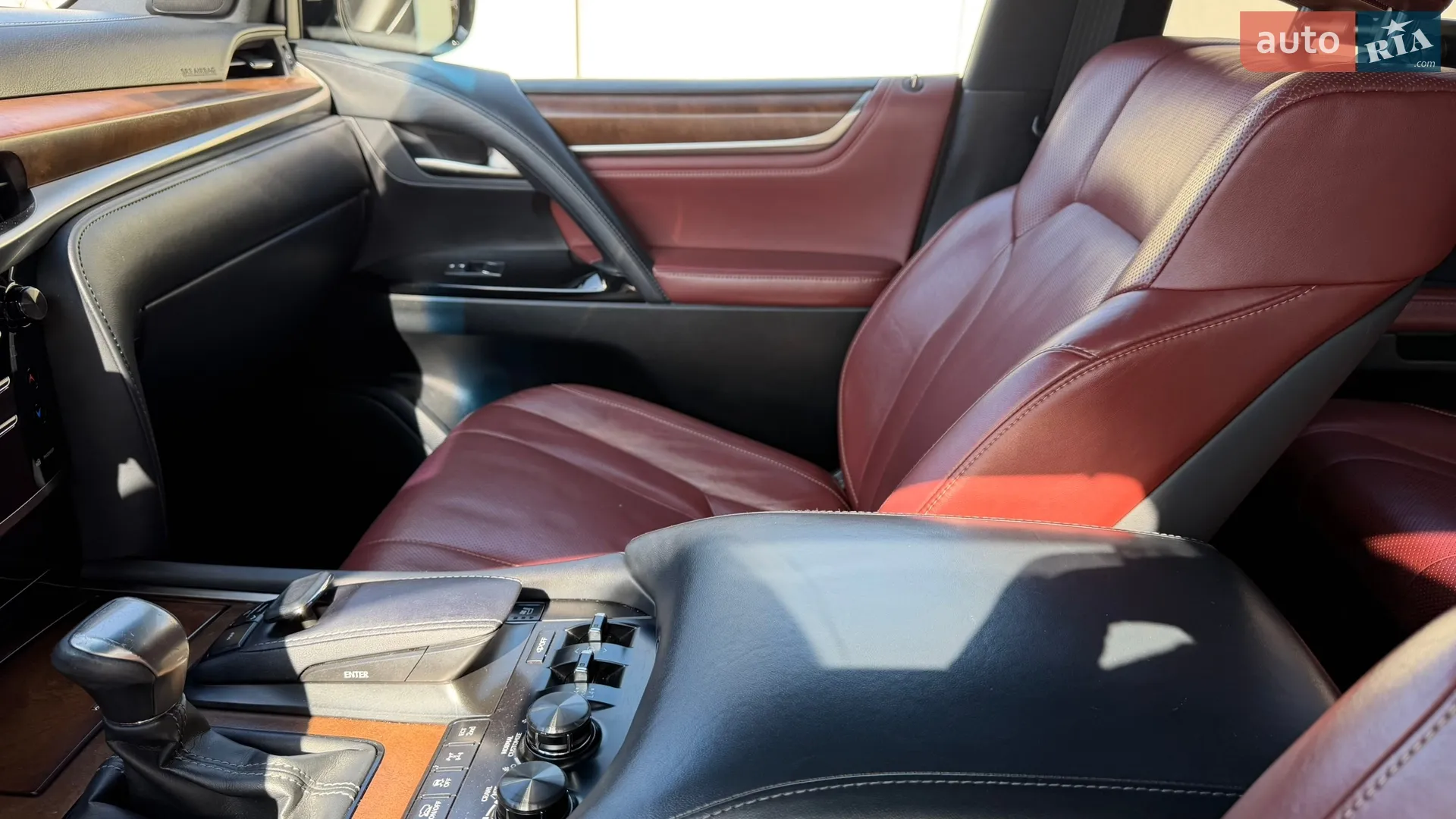 2016 Lexus LX - мініатюра 8