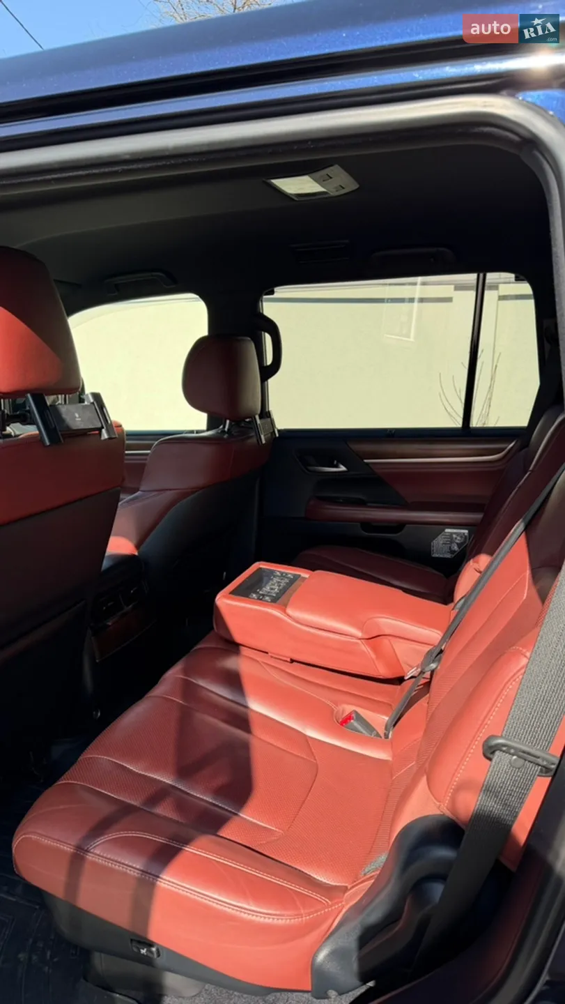 2016 Lexus LX - мініатюра 9