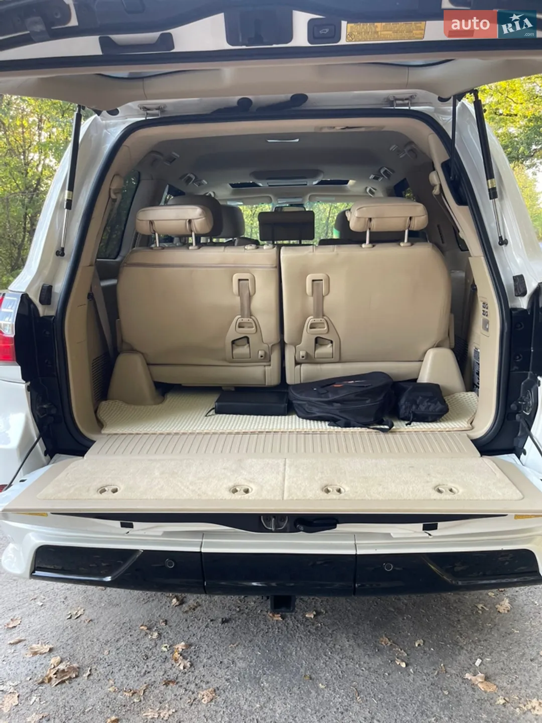 2011 Lexus LX - мініатюра 17