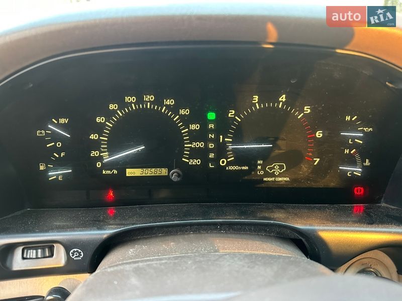 Внедорожник / Кроссовер Lexus LX 1999 в Запорожье