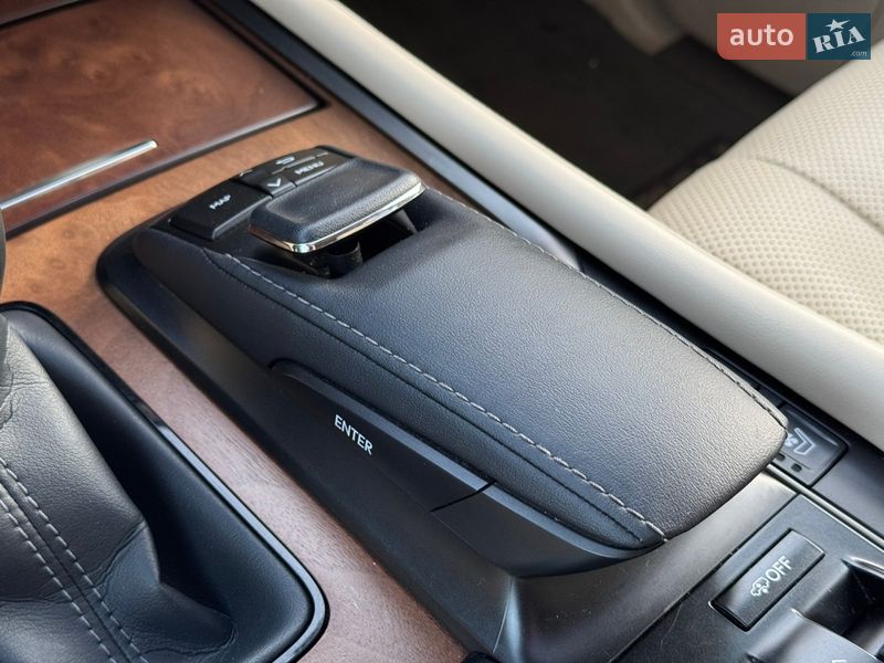 Позашляховик / Кросовер Lexus LX 2021 в Києві