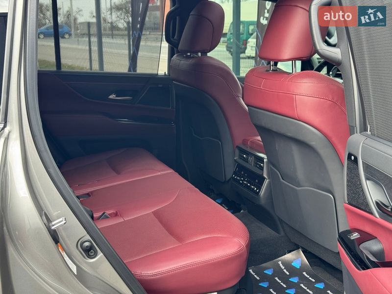 Внедорожник / Кроссовер Lexus LX 2022 в Ровно